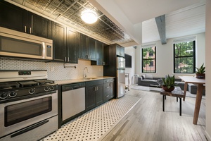 2 Bedroom 1.5 bath Duplex Soho-Style Loft located in the heart of Downtown Hoboken! Studio - 3 Bedroom Homes! No Broker Fees! Close to Washington Street, Hoboken Path and Lightrail!