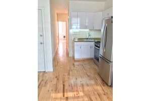 Gorgeous 1 Bedroom Apartment in the Heart of Greenpoint