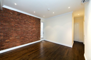 STEPS FROM BARUCH COLLEGE,MADISON SQUARE PARK,PERFECT SHARE 2 MONTH FREE RENT AND NO FEE, WASHER AND DRYER,PRIVATE OUTDOOR SPACE