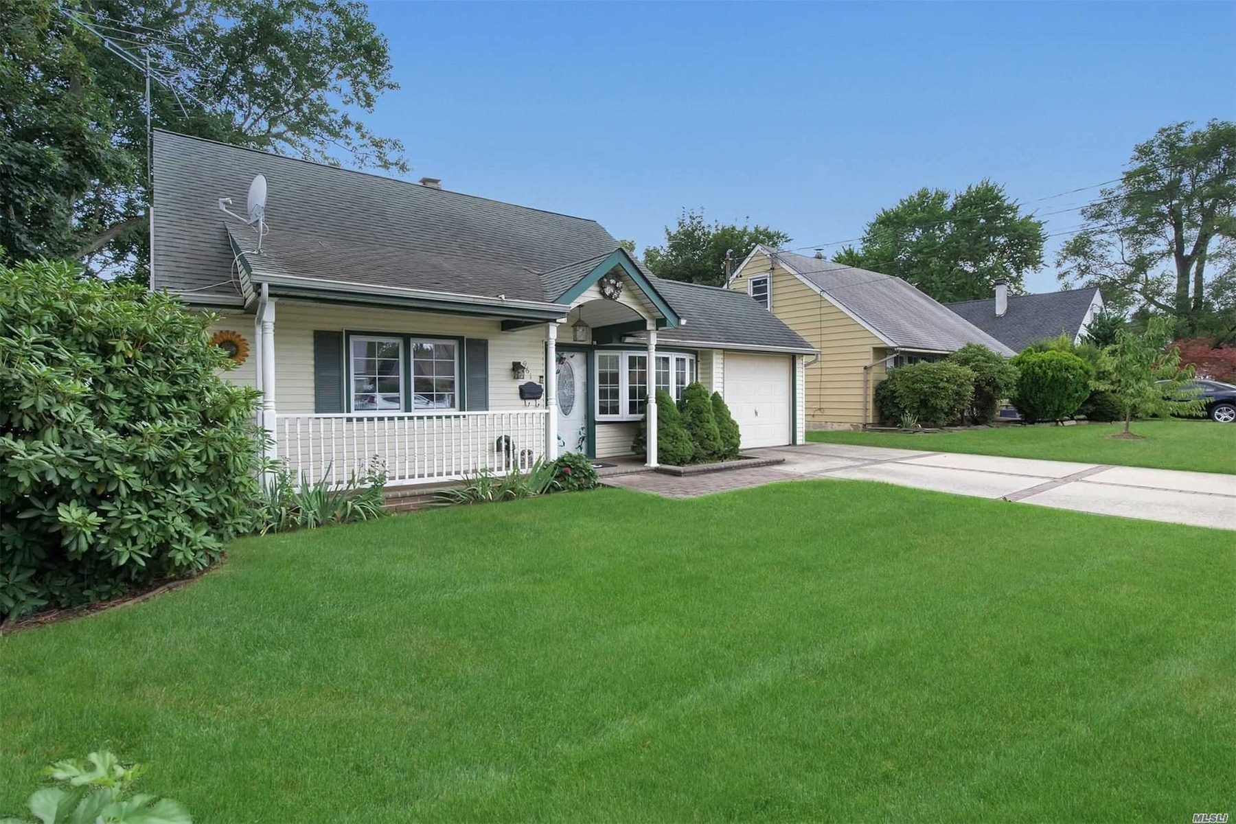 961 Merillon Avenue, Westbury, NY, 11590 4 BR for sale, Residential