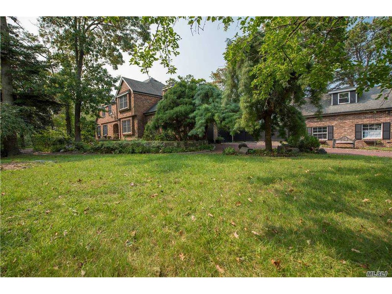 1 Bayberry Road, Islip, NY, 11751 4 BR for sale, Residential sales