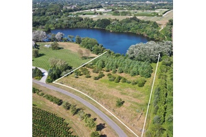 RARE DESIGN+BUILD OPPORTUNITY IN WATER MILL