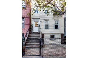 Amazing 4 Family Investment Opportunity in Downtown Jersey City