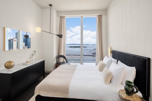 Be the first to live in PH Residence w/ Skyline Views at the Luxurious One Manhattan Square | LES
