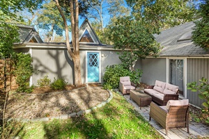 Style and Tranquility in Noyac