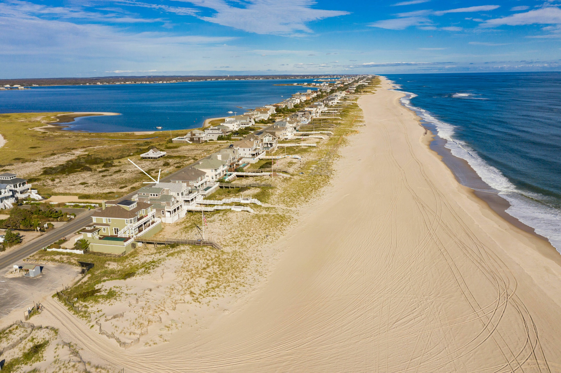 753 Dune Rd, Westhampton Beach, New York, 11978 4 BR for sale, single