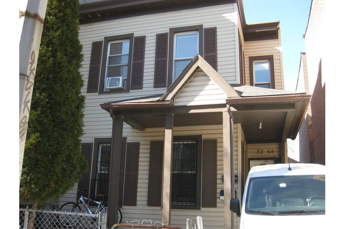 NO FEE Astoria 2 Bed with Outdoor Space