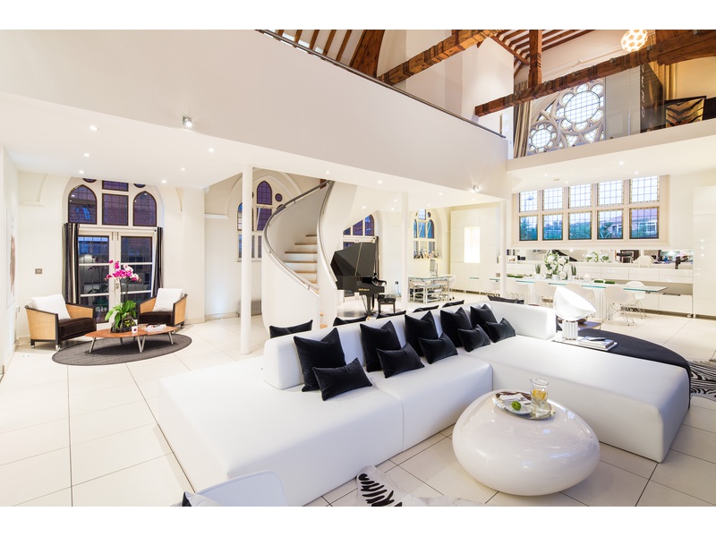 1 Spicer Hall, Buxton Road, London, Greater London, E4 7DP 2 BR for