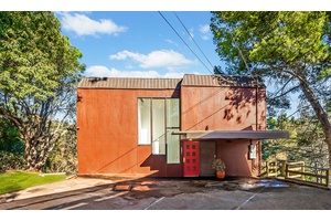 Peaceful Gorgeous NEWLY RENOVATED Laurel Cyn duplex Retreat W/Views!! MUST SEE!