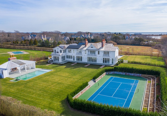 Timeless New construction in Southampton Village