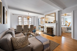 Bright & Charming 1-Bedroom with Fireplace!