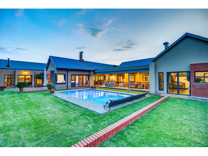 Dunblane Equestrian Estate, Cnr 9th and Shamrock Rd. Bredell