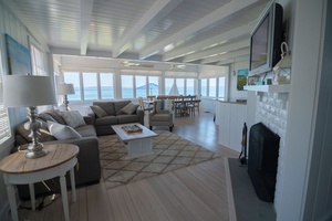 Spectacular bay-front property with amazing sunsets