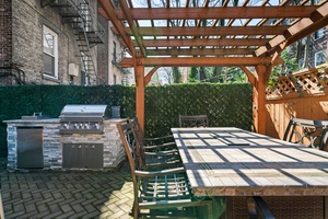 A modern Classic 2 Bedrooms | 2 Bathrooms in Uptown Hoboken