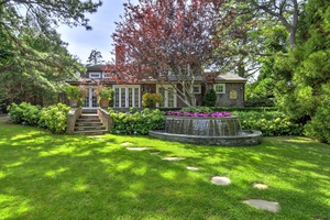 Quiet 3 bedroom home near beach