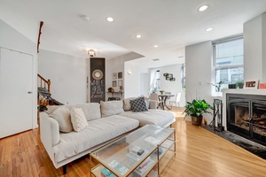 2 Bedroom/ 2.5 Bathrooms Downtown Hoboken!