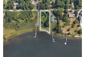 Amazing Opportunity in Shelter Island on West Neck Bay!